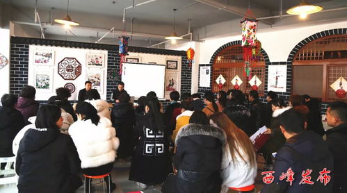 关注 西峰区举办民俗文化企业应用新媒体进行产品展示销售培训会